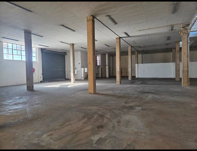 918M² WAREHOUSE TO LET IN PINETOWN CENTRAL